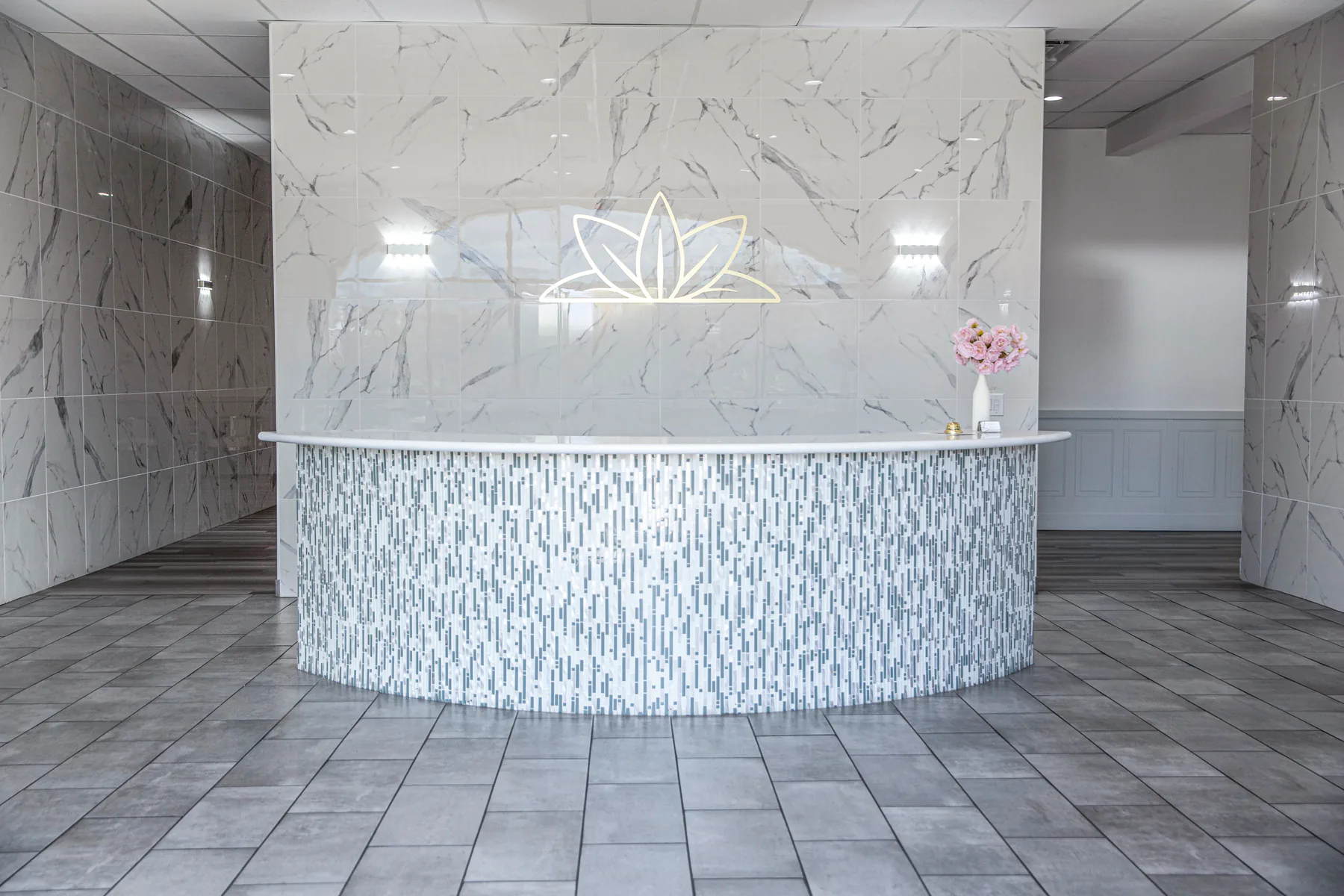 Recepción de mármol de La Eternidad Funeral Home